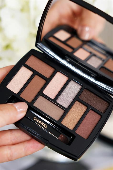 chanel les indispensables eyeshadow palette|Chanel les beiges warm eyeshadow.